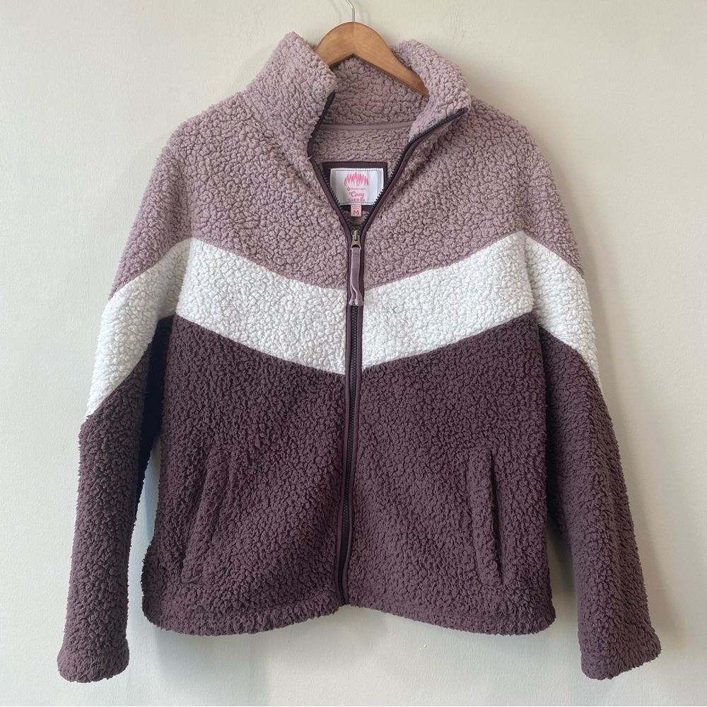 Women's Teddy Jacket in Mauve and White Chevron Colorblock